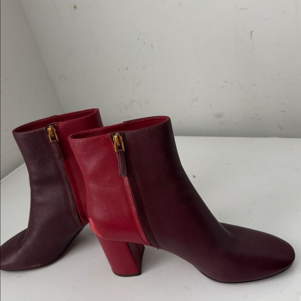 Tory Burch Women's Brooke Two-Tone Leather Booties 8 - Picture 8 of 8